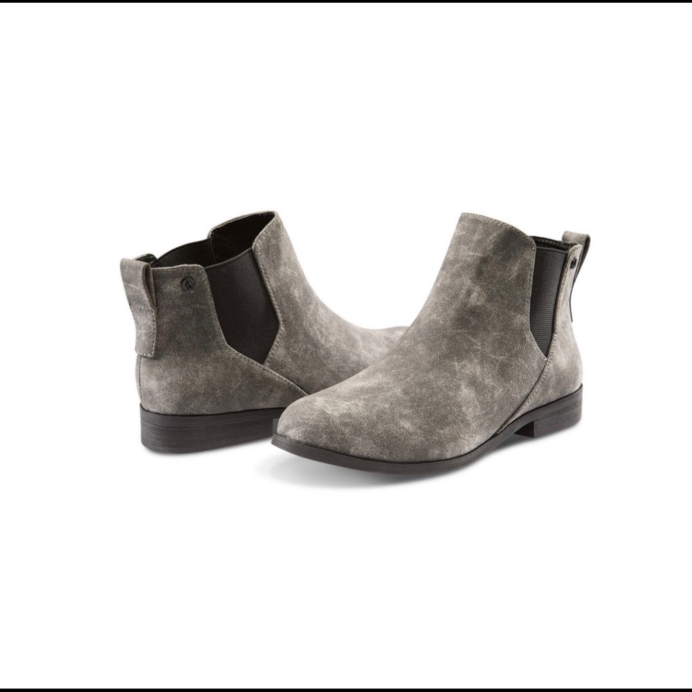 VOLCOM KILLER, ANKLE SHORT BOOTS, GREY SZ 6